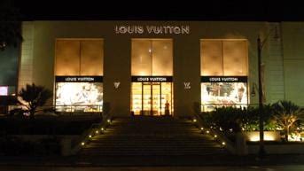 關島 lv|位於Guam 關島Guam 關島的Louis Vuitton T Galleria by DFS .